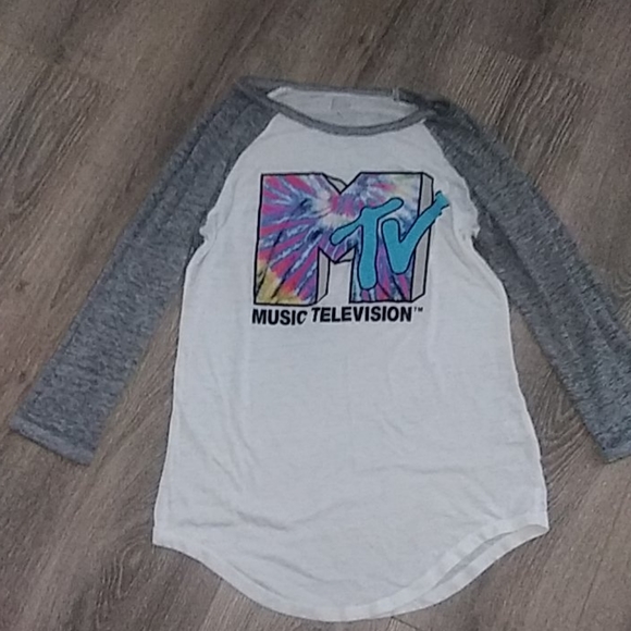 Tops - 🏷️3/20 MTV baseball style shirt 3 for 20$ sale